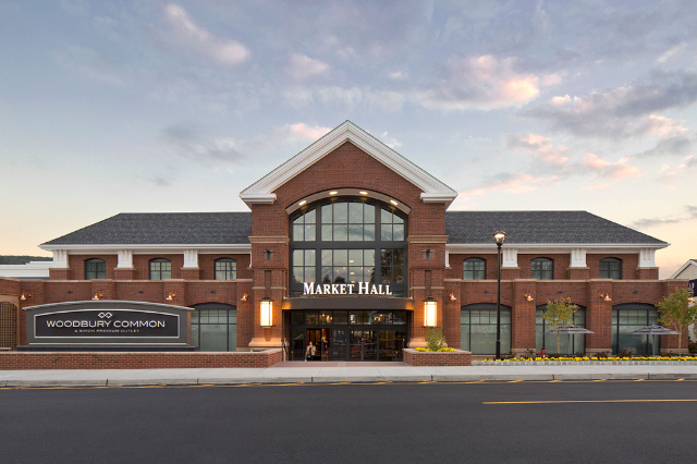 Woodbury Common Premium Outlets: Il sogno di un amante dello shopping alle porte di New York - Woodbury | Secret World Trip Planner