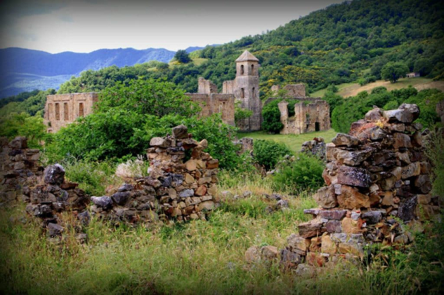 Кампамаджорэ: горад утопіі - Campomaggiore | Secret World Trip Planner