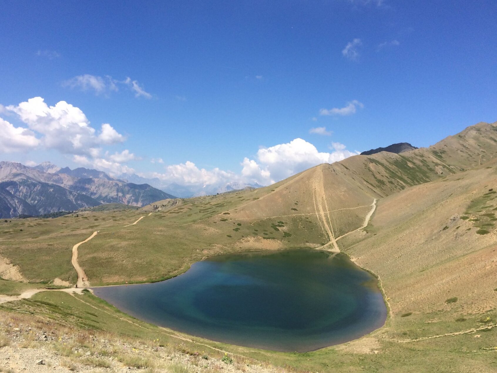 دریاچه Gignoux یا هفت رنگ - Cervières | Secret World Trip Planner