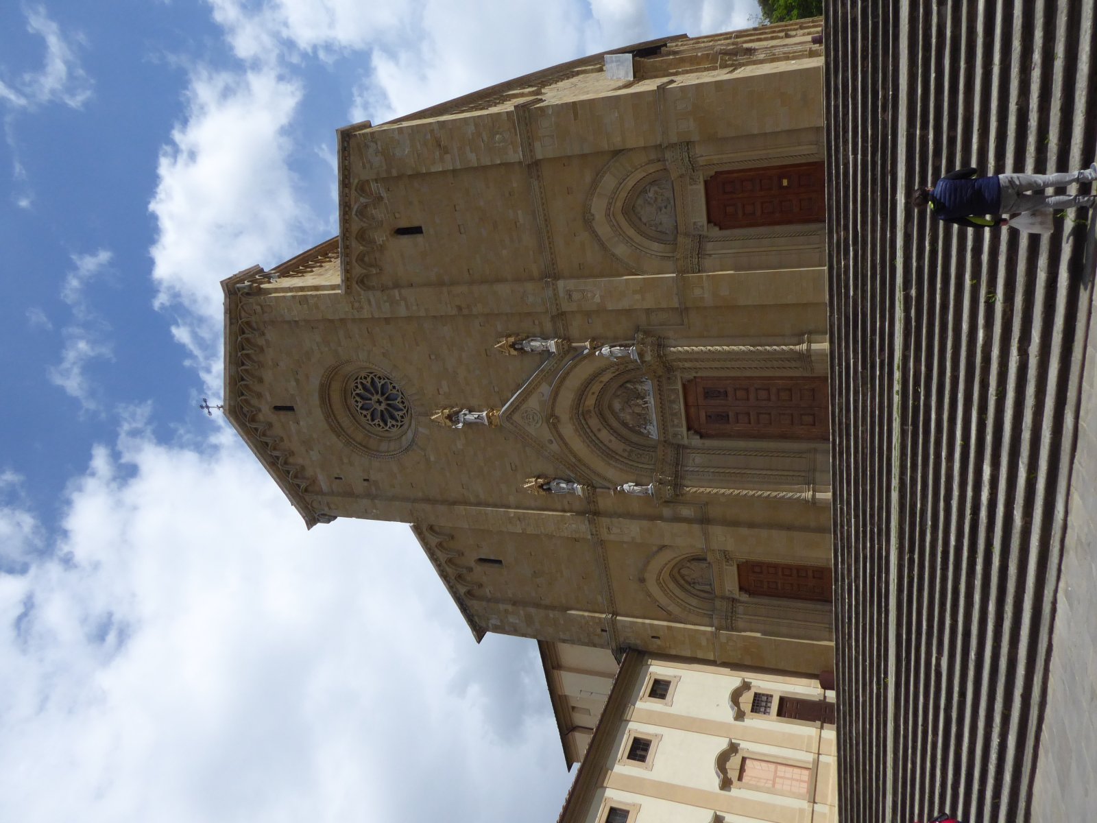 圣彼得和多纳托大教堂 - Arezzo | Secret World Trip Planner