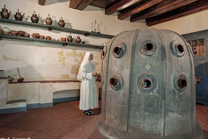 Die alte Brennerei aus dem 13. Jahrhundert - Pratovecchio | Secret World Trip Planner