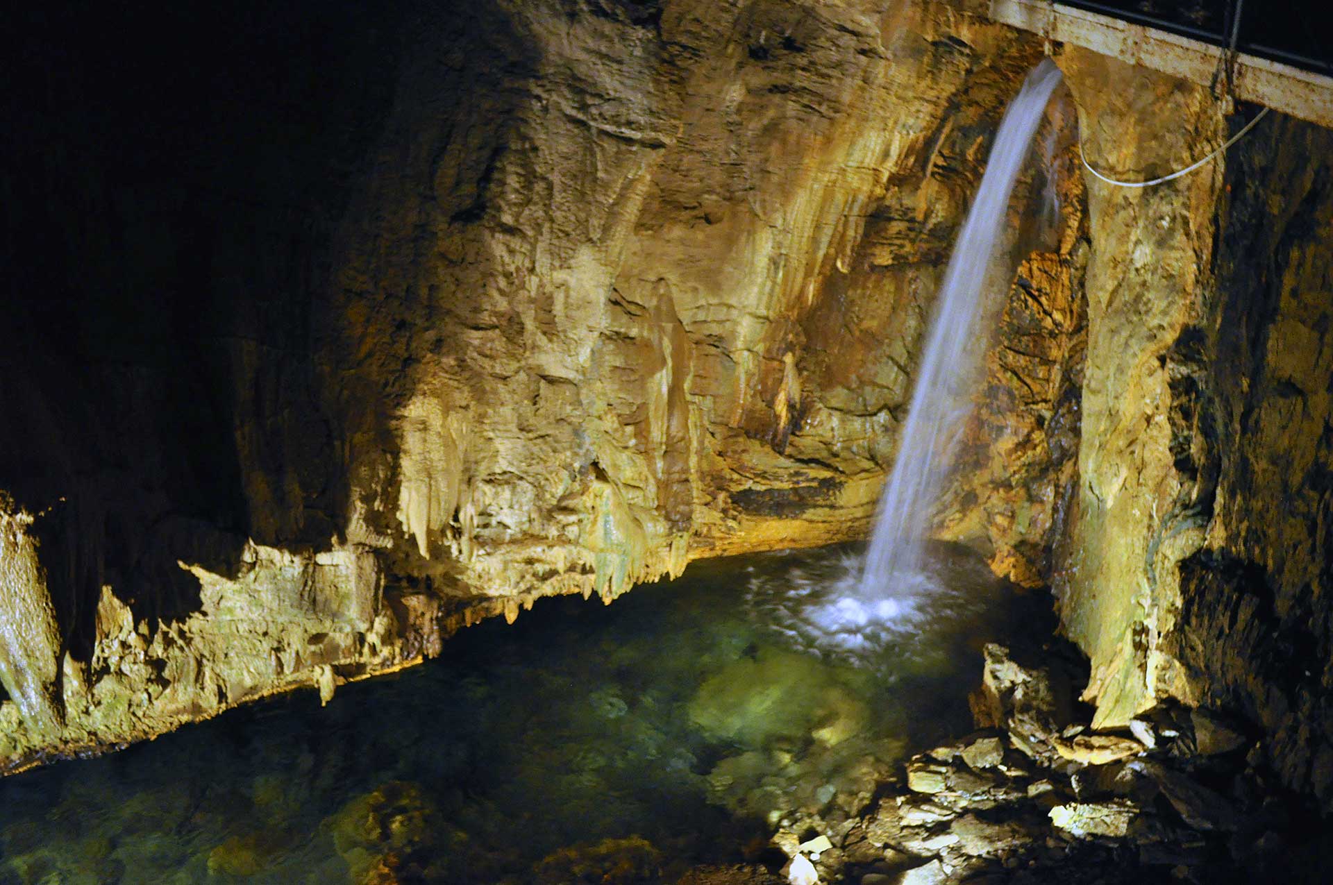 بوسیہ کے غار - Bossea | Secret World Trip Planner