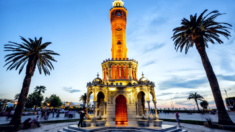 Torre del Reloj de Izmir - İzmir Saat Kulesi | Secret World Trip Planner