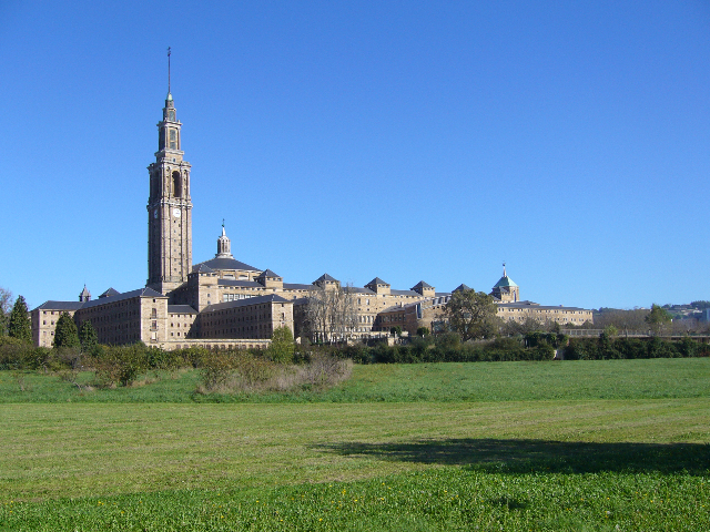 Gereja bujur terbesar di dunia - Gijón | Secret World Trip Planner