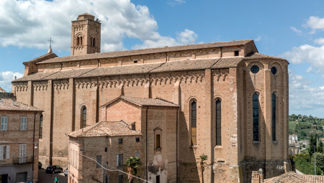 San Francescos kyrka - Fermo | Secret World Trip Planner
