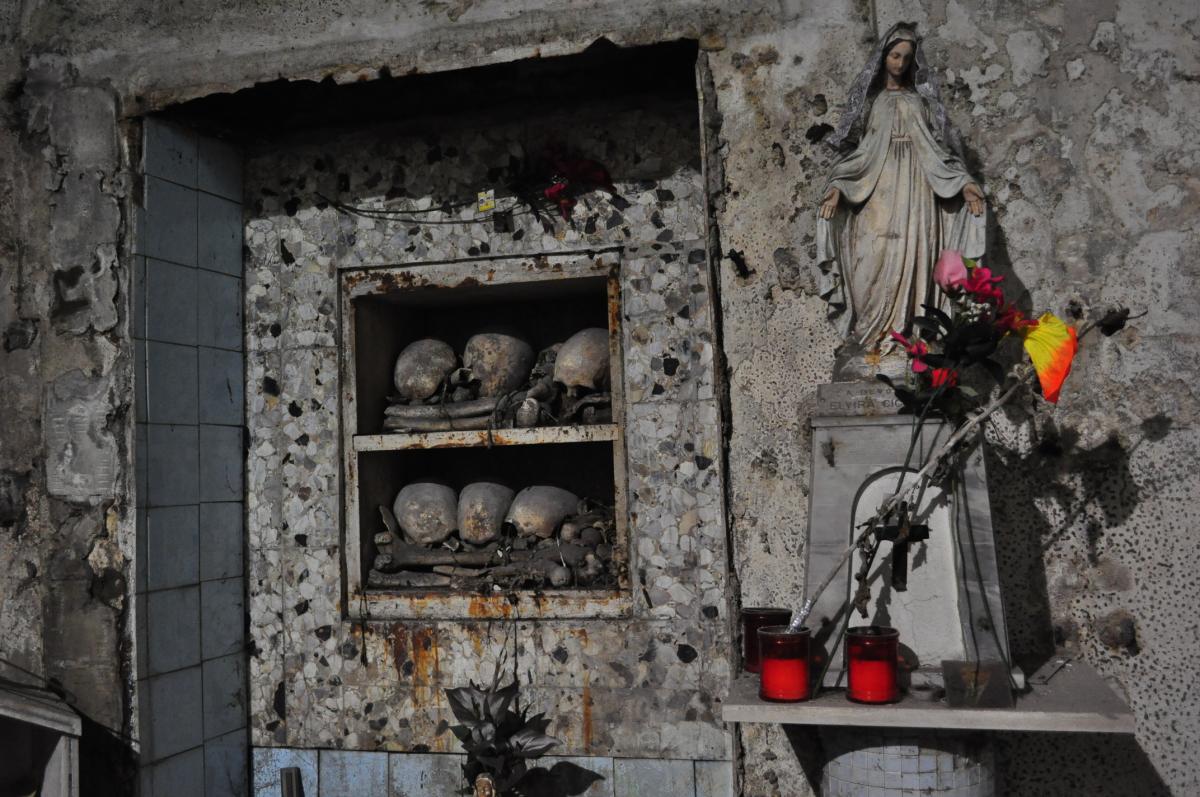 Nhà thờ Santa Maria delle Anime del Purgatorio ở Arco - Napoli | Secret World Trip Planner