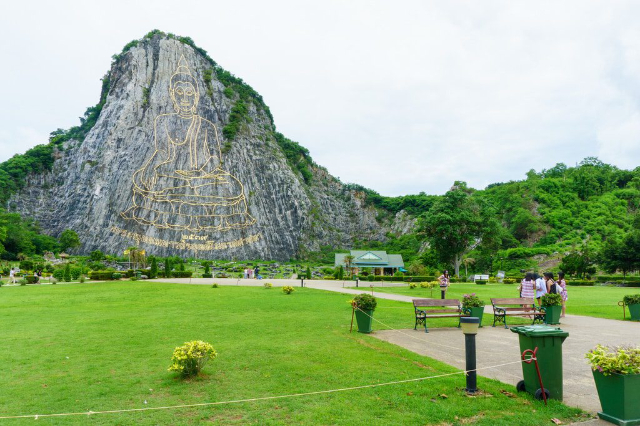 Khao Chi Chan (Buddha Mountain) - Tambon Na Chom Thian | Secret World Trip Planner