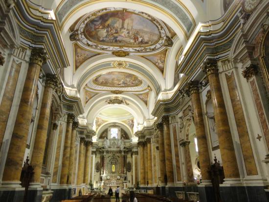 Katedral ng Our Lady of the Bridge - Lanciano | Secret World Trip Planner