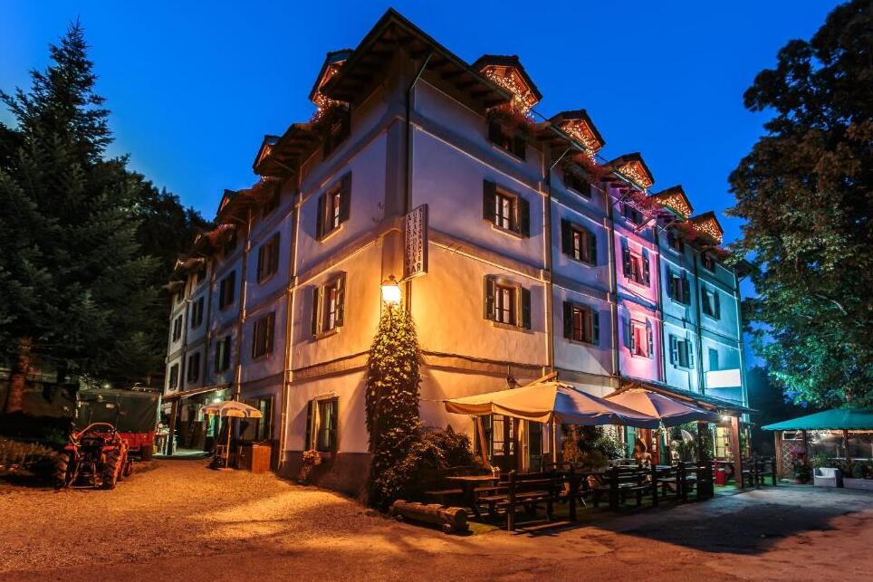 Großherzoglicher Palast - Campigna | Secret World Trip Planner