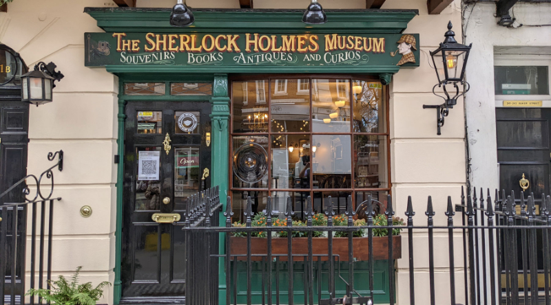 Bảo tàng Sherlock Holmes - 221b Baker St | Secret World Trip Planner