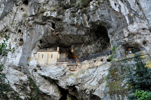 Covadonga Kutsal Alanı - Covadonga | Secret World Trip Planner