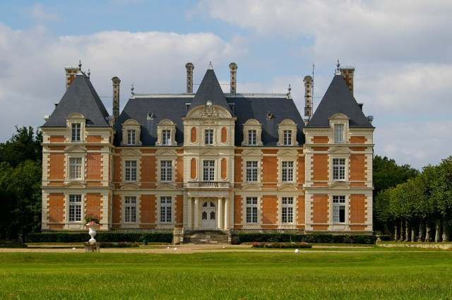 Château du Mousseau - Orbigny | Secret World Trip Planner