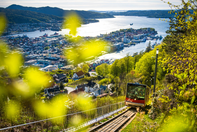 Die Fløyen-Seilbahn - Fløyen | Secret World Trip Planner