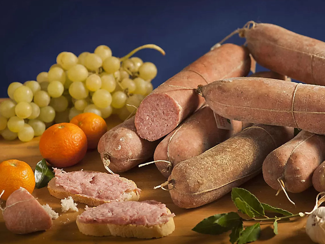 Ciauscolo ، کالباس نرم منطقه مارکه - Ascoli Piceno | Secret World Trip Planner