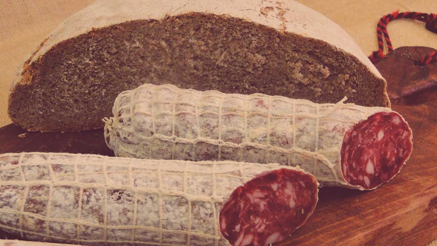 Salchicha Valdostana - Valle d'Aosta | Secret World Trip Planner