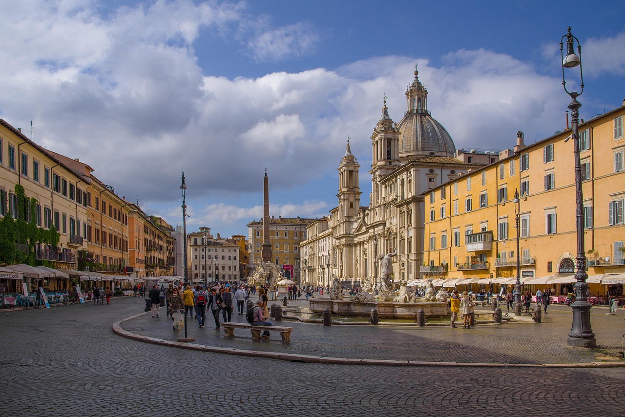Piazza Signorelli - Cortona | Secret World Trip Planner