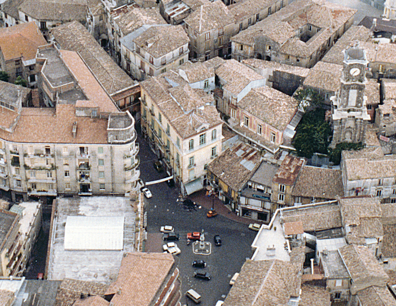 Amendola Square