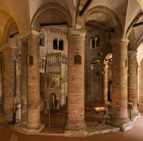 הבזיליקה של סטפנוס הקדוש והאלה איזיס - Bologna | Secret World Trip Planner