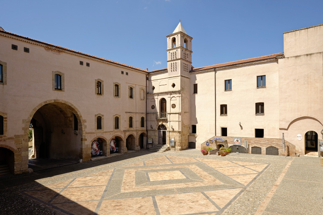 Castelo Baronal - Policoro | Secret World Trip Planner