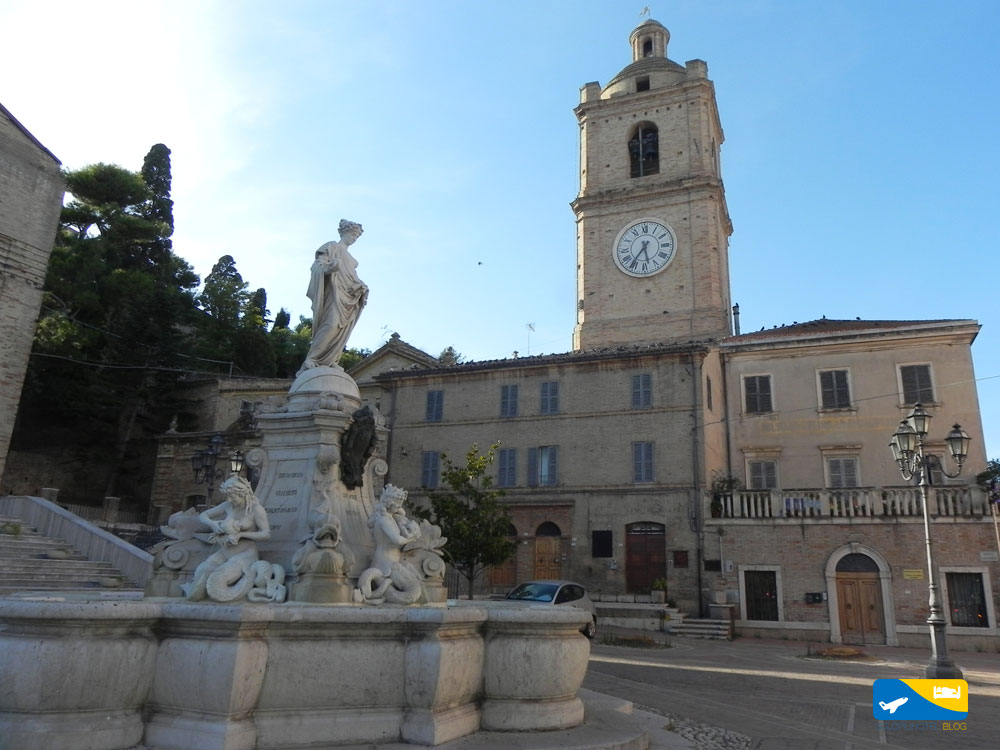 Fontaine de démocratie ou d'abondance