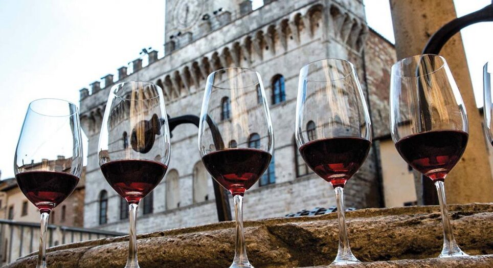 Plemenito vino Montepulciano - Montepulciano | Secret World Trip Planner
