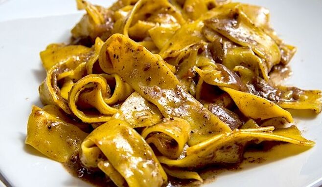 Pappardelle dengan saus Kelinci - Montepulciano | Secret World Trip Planner