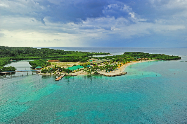 Bahía de Mahogany - Mahogany Bay | Secret World Trip Planner