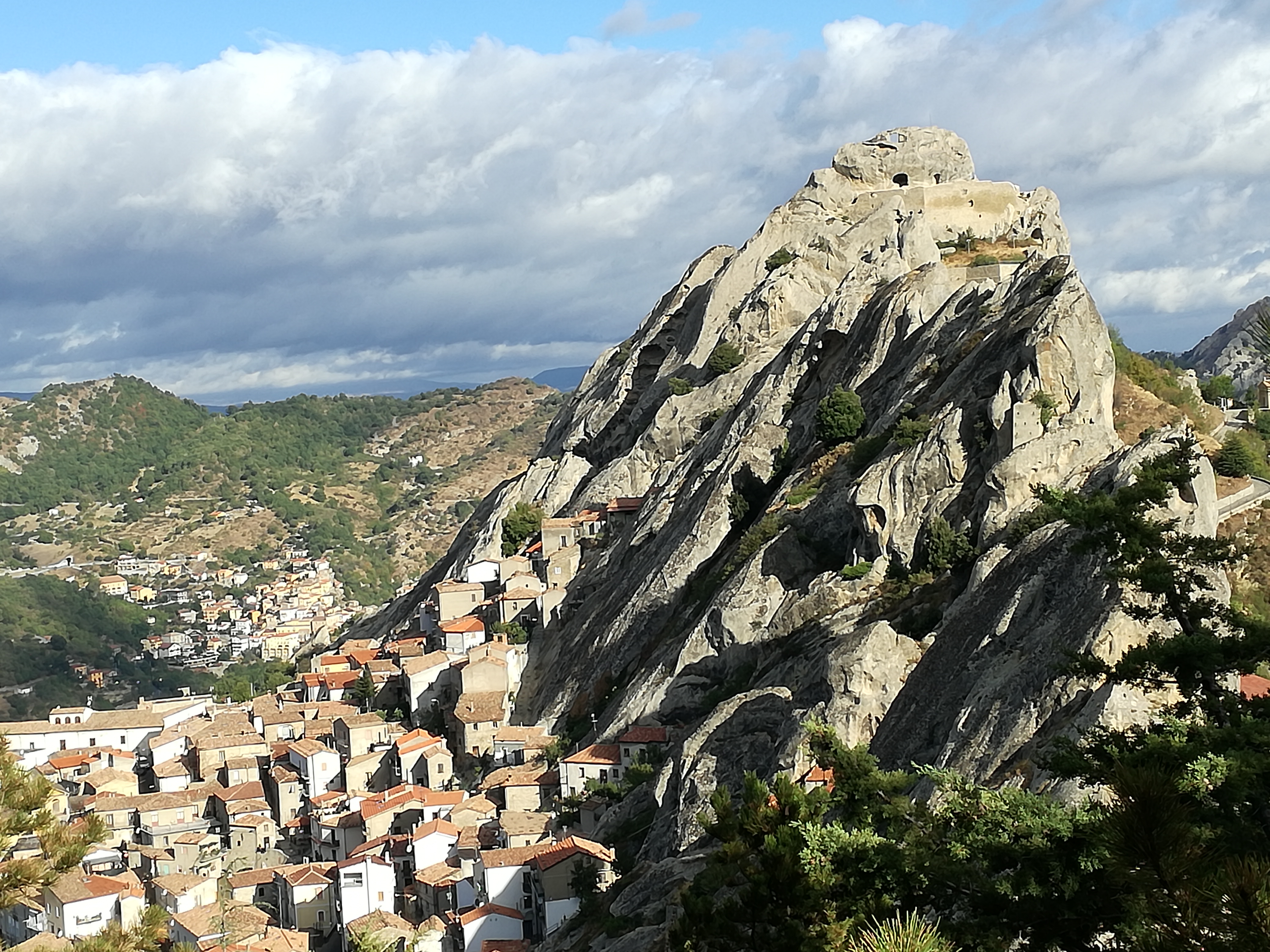 Skatte i Italien / | Lucane dolomitter” - Pietrapertosa | Secret World Trip Planner