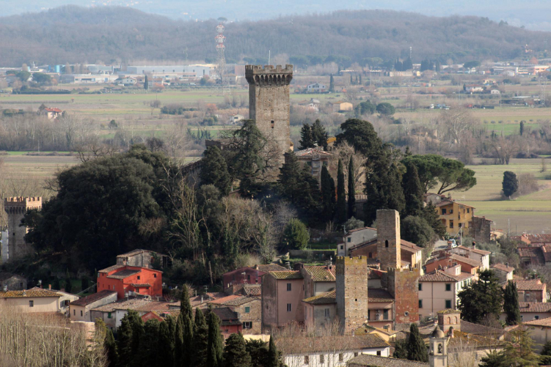 Vicopisano ja 13 torni