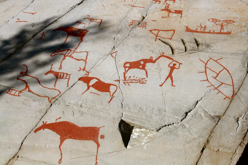Carvings carraig, ag Hemm