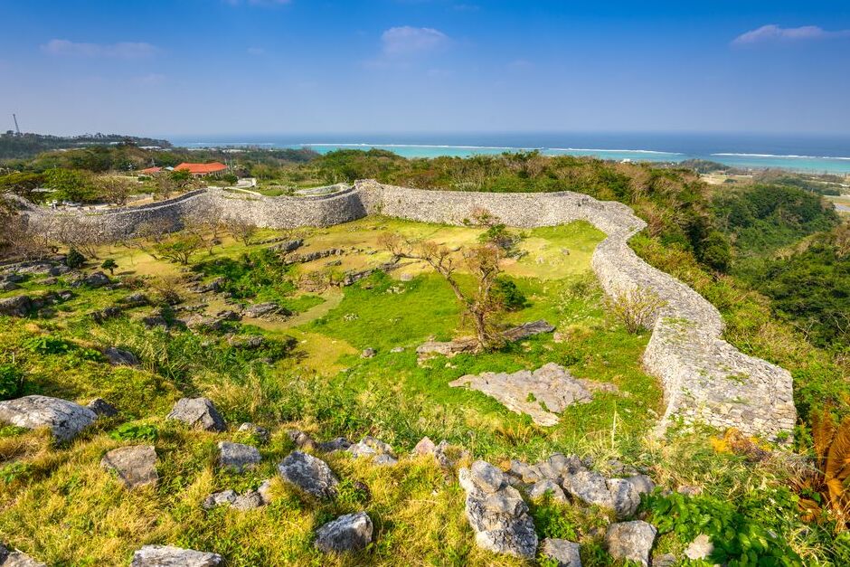 Nakagusuku Caisleán i Okinawa - Kitanakagusuku | Secret World Trip Planner