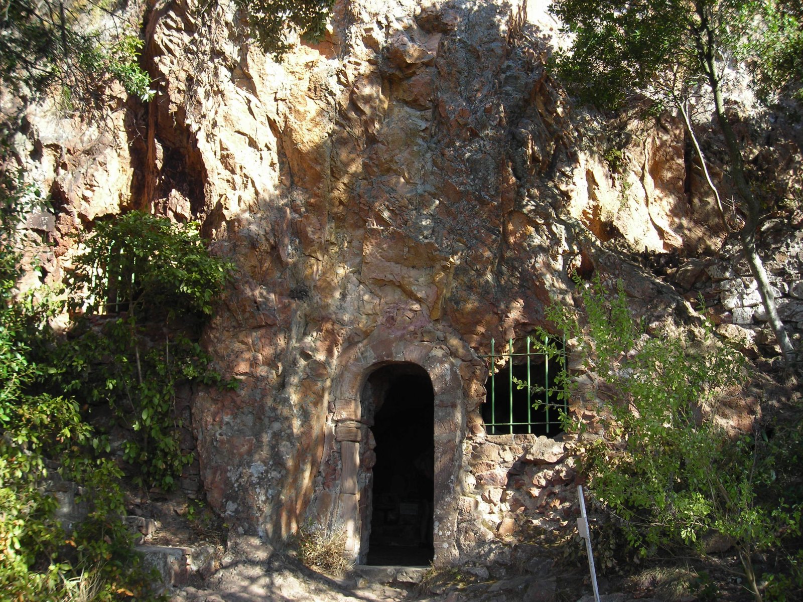 Esterel massif - Fréjus | Secret World Trip Planner