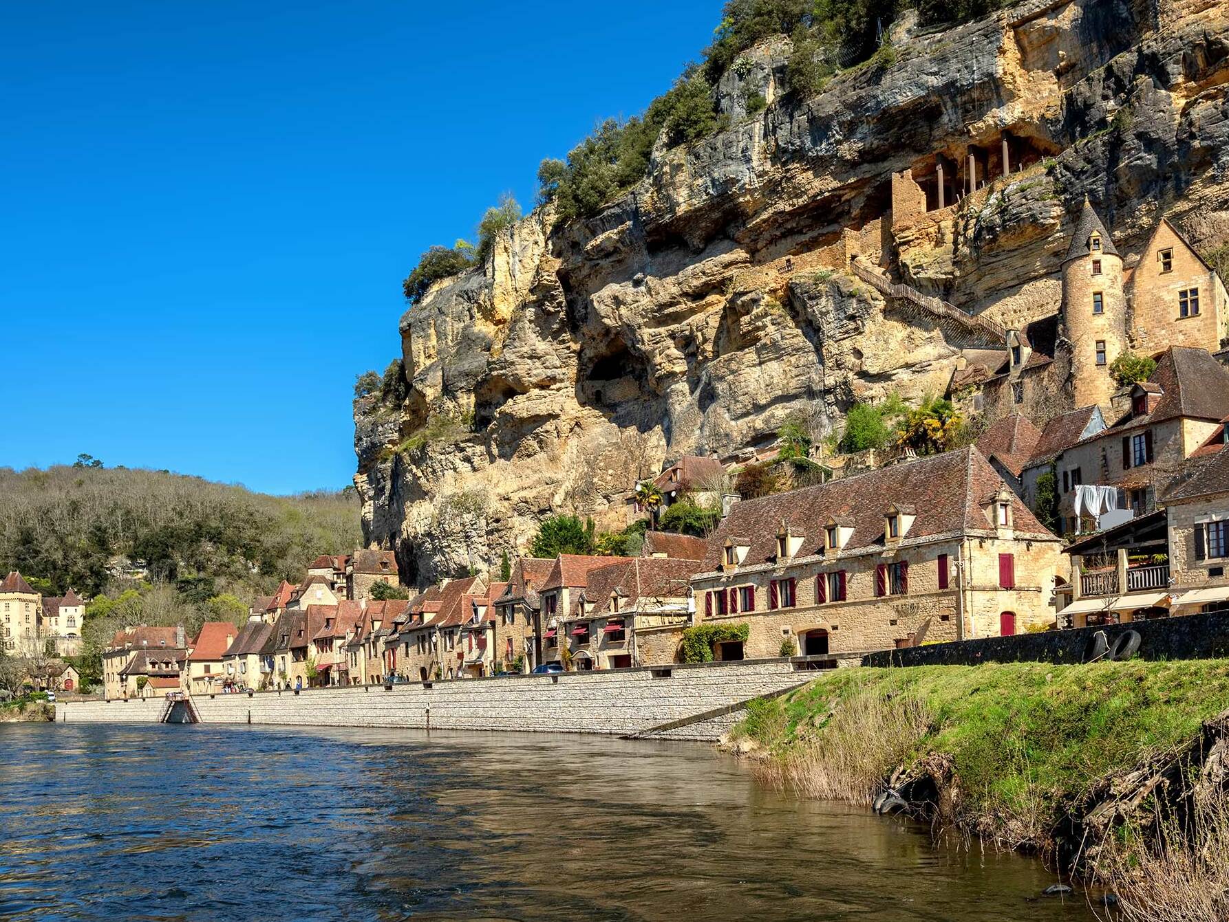 Ла Рок Гагака - La Roque-Gageac | Secret World Trip Planner