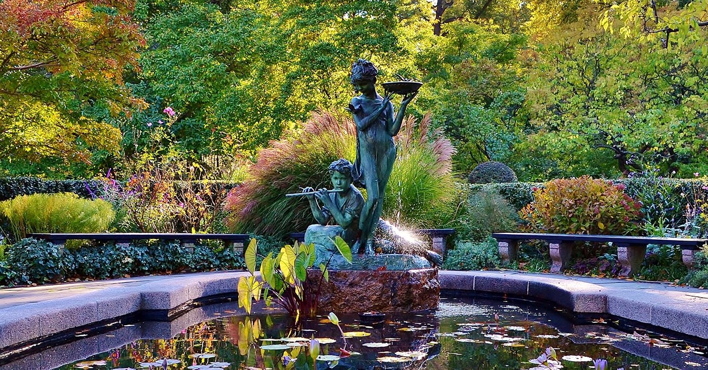 Frances Hodgson Burnett Memorial Lind - New York | Secret World Trip Planner