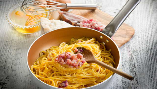 Carbonara'nın Kökeni: İki Şehrin Hikayesi