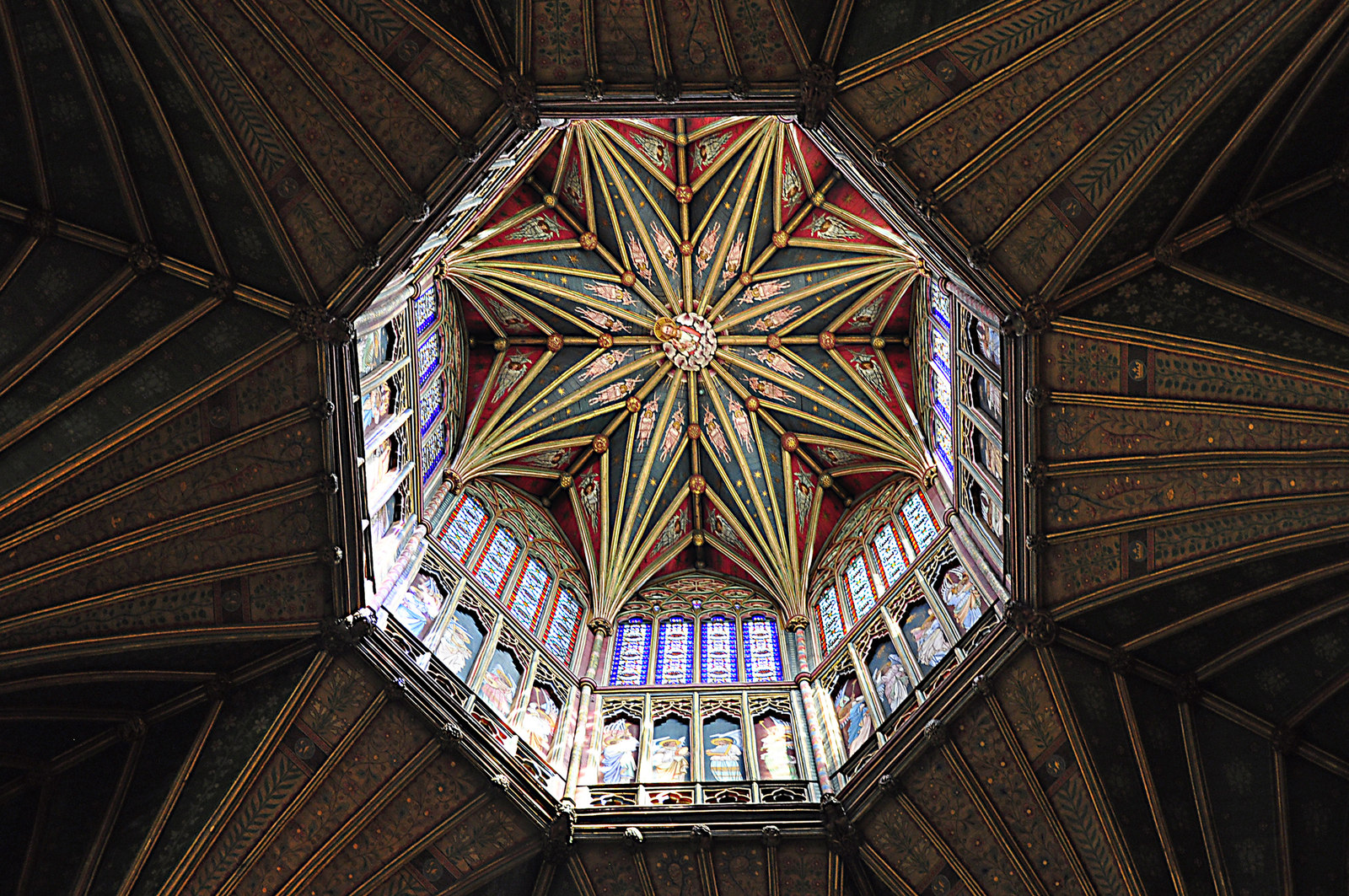 Ely katedraal - The College | Secret World Trip Planner