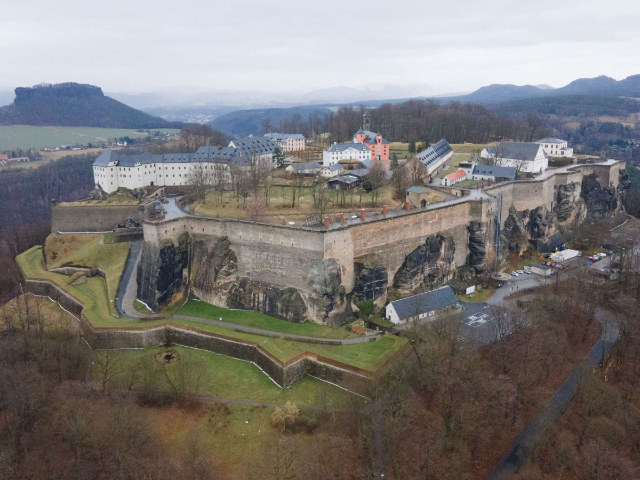 Koninklijk Kasteel - Königstein im Taunus | Secret World Trip Planner