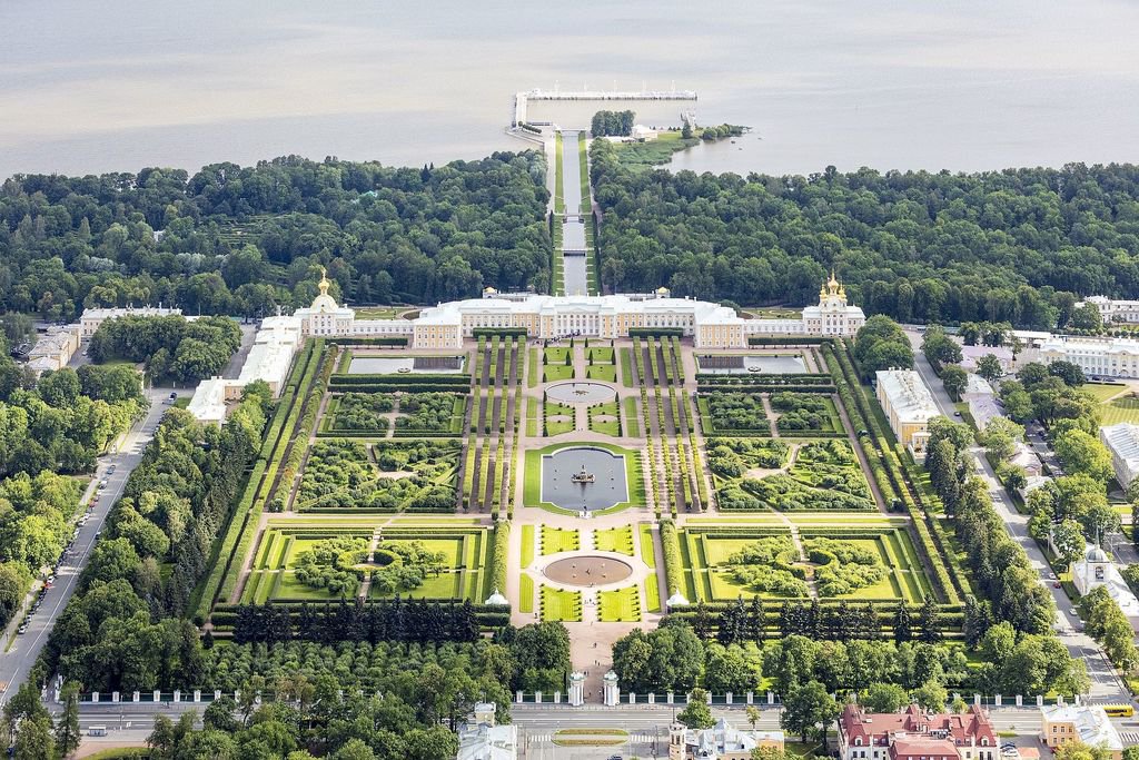 Peterhof (Petrodvorets)