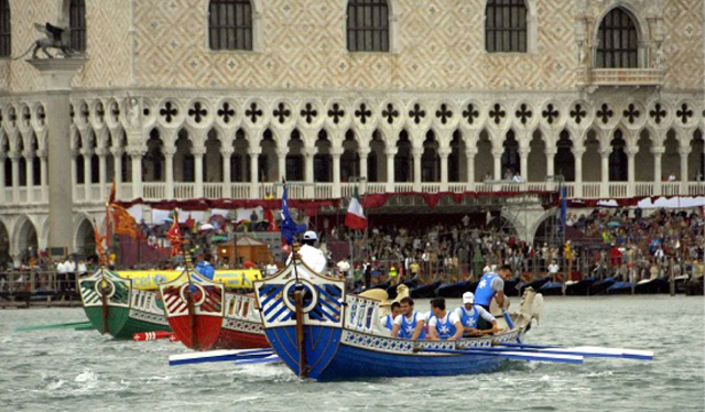 Regatta ya Jamhuri za Kale za Baharini - Genova | Secret World Trip Planner