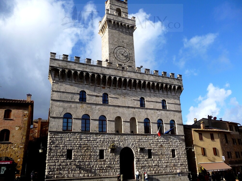 Town Hall ya Montepulciano - Montepulciano | Secret World Trip Planner