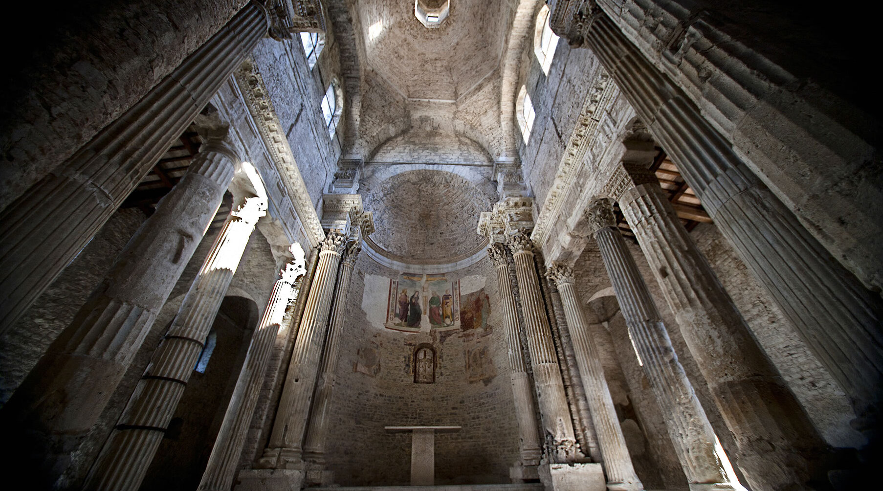 San basilika - Spoleto | Secret World Trip Planner