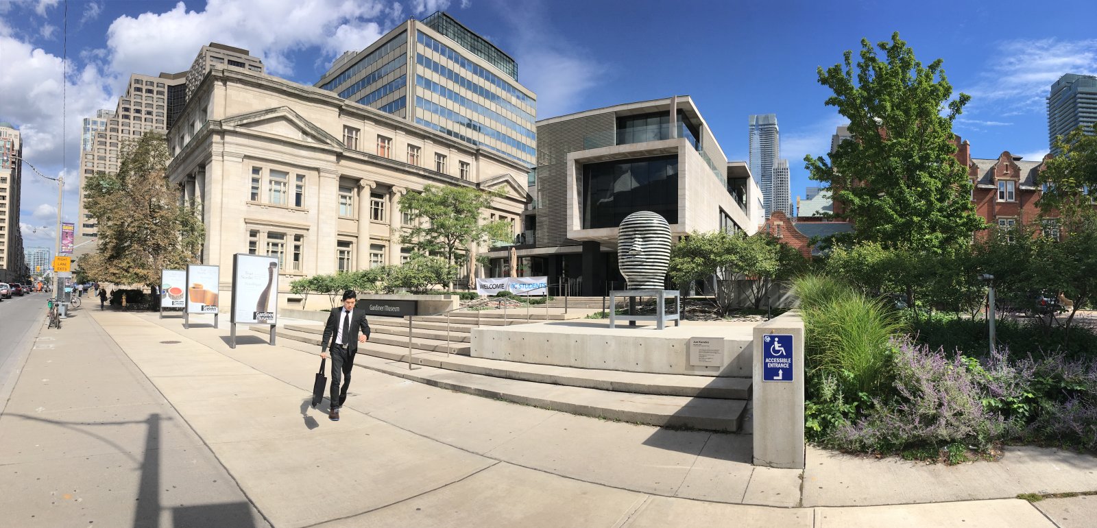 The Gardiner Museum of Ceramic Art - Toronto | Secret World Trip Planner