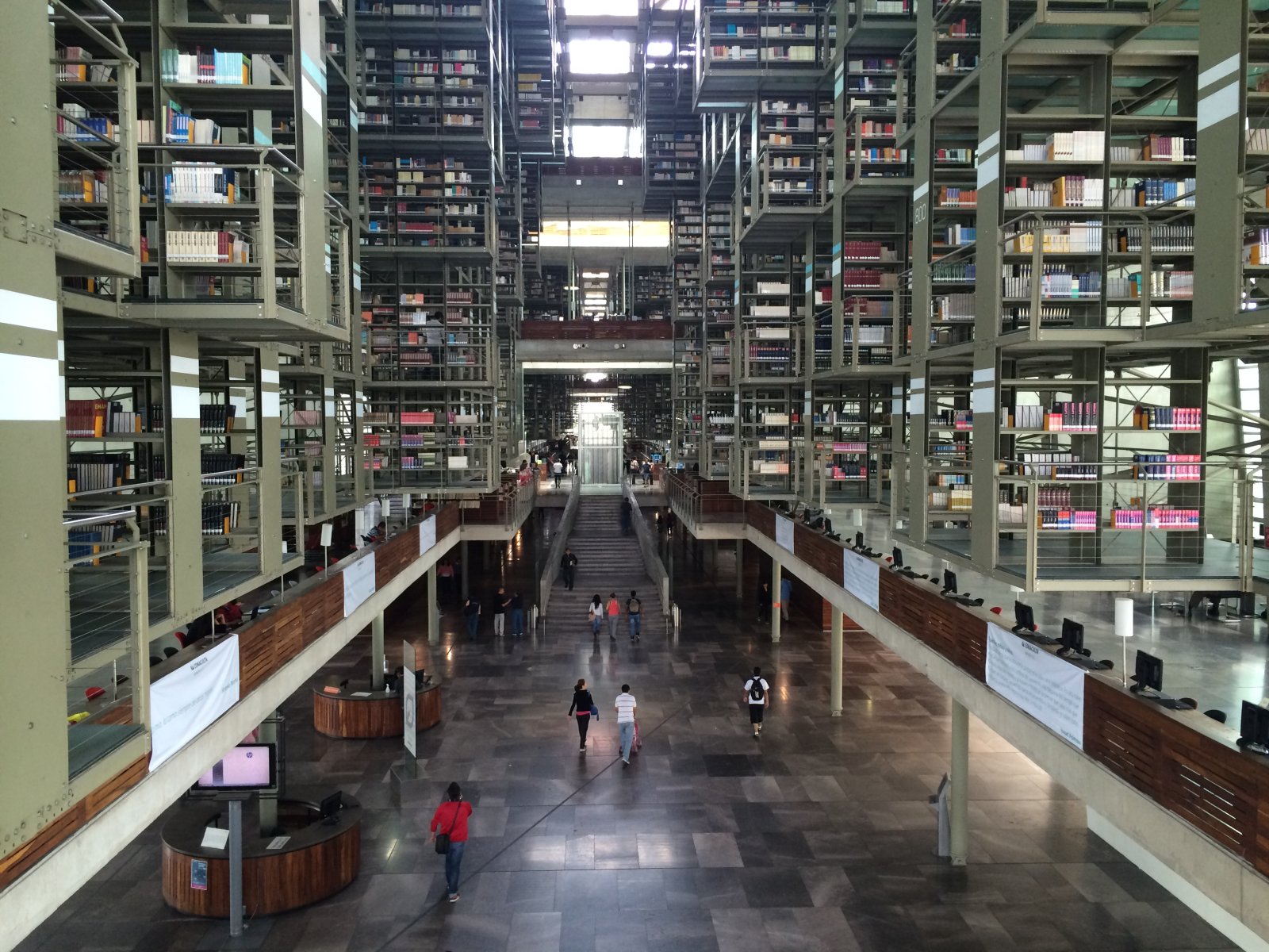 Biblioteca Vasconcelos：拉丁美洲最大的图书馆 - Ciudad de México | Secret World Trip Planner