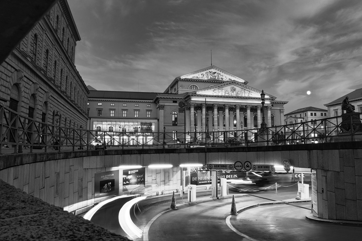 Teatri I Dionisit në Athinë - Athina | Secret World Trip Planner