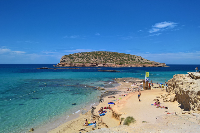 Pantai Cala Comte - 07829 | Secret World Trip Planner