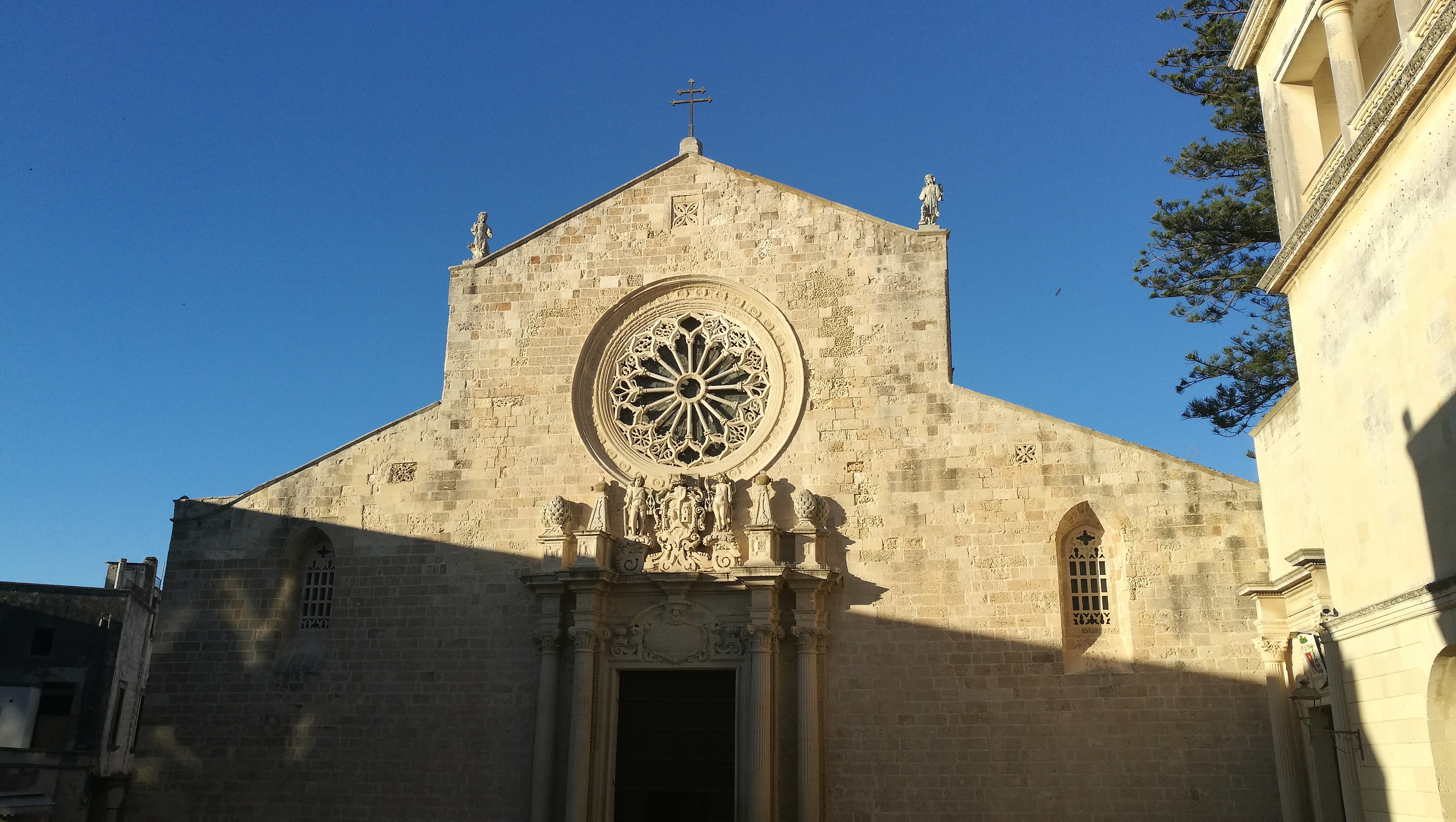 Kanisa kuu la Santa Maria Annunziata - Otranto | Secret World Trip Planner