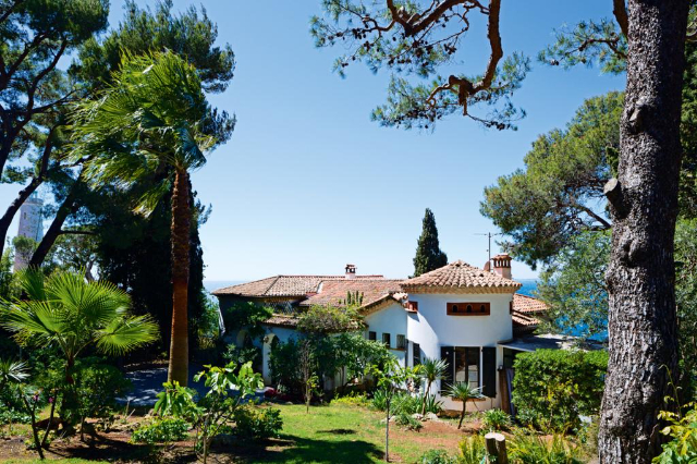 வில்லா சாண்டோ சோஸ்பிர் - Saint-Jean-Cap-Ferrat | Secret World Trip Planner