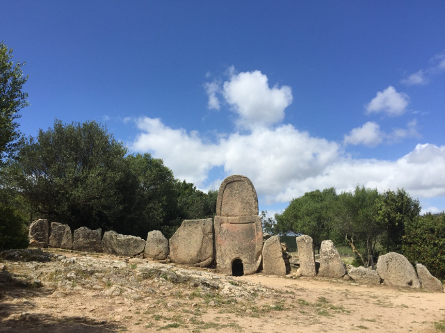 Coddu Vecchiu کے جنات کی قبر - 07021 Arzachena SS | Secret World Trip Planner