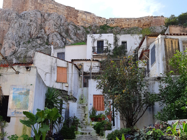 Anafiotika: Pelarian Abadi di Athena - Atene | Secret World Trip Planner