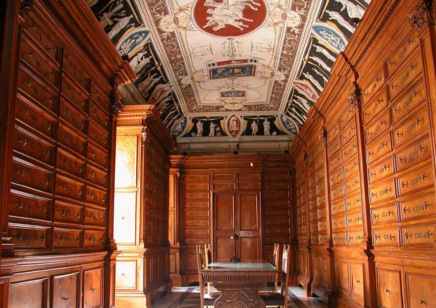 Аббатство Святой Троицы:жемчужина